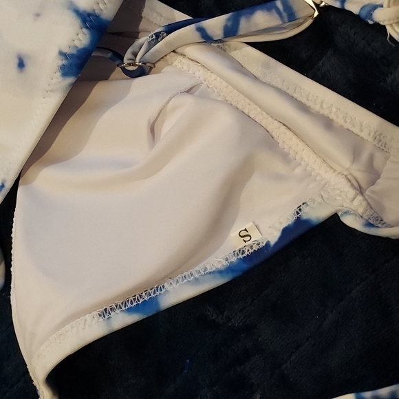Blue tie die bikini top size S adjustable back - Picture 7 of 7